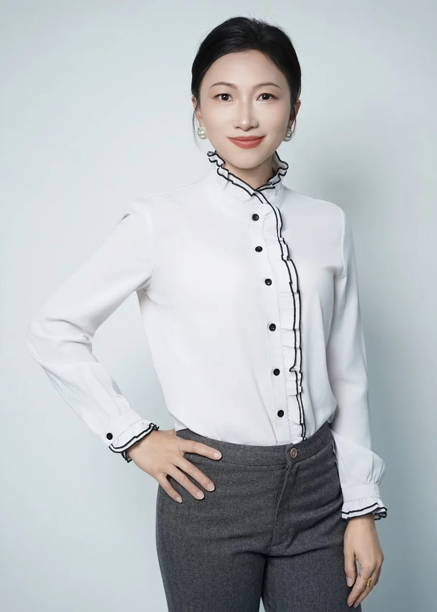 韩曼莉律师职业照
